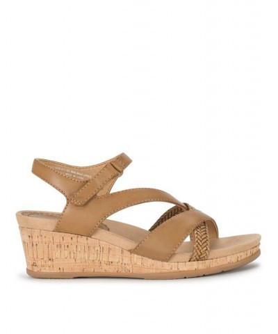 Women's Farah Casual Almond Toe Wedge Sandal Brown $45.39 Shoes