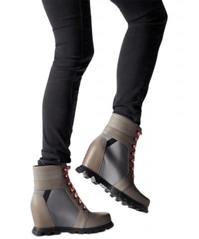 Women's Joan of Artic Wedge III Lexie Lug Sole Boots Gray $37.97 Shoes